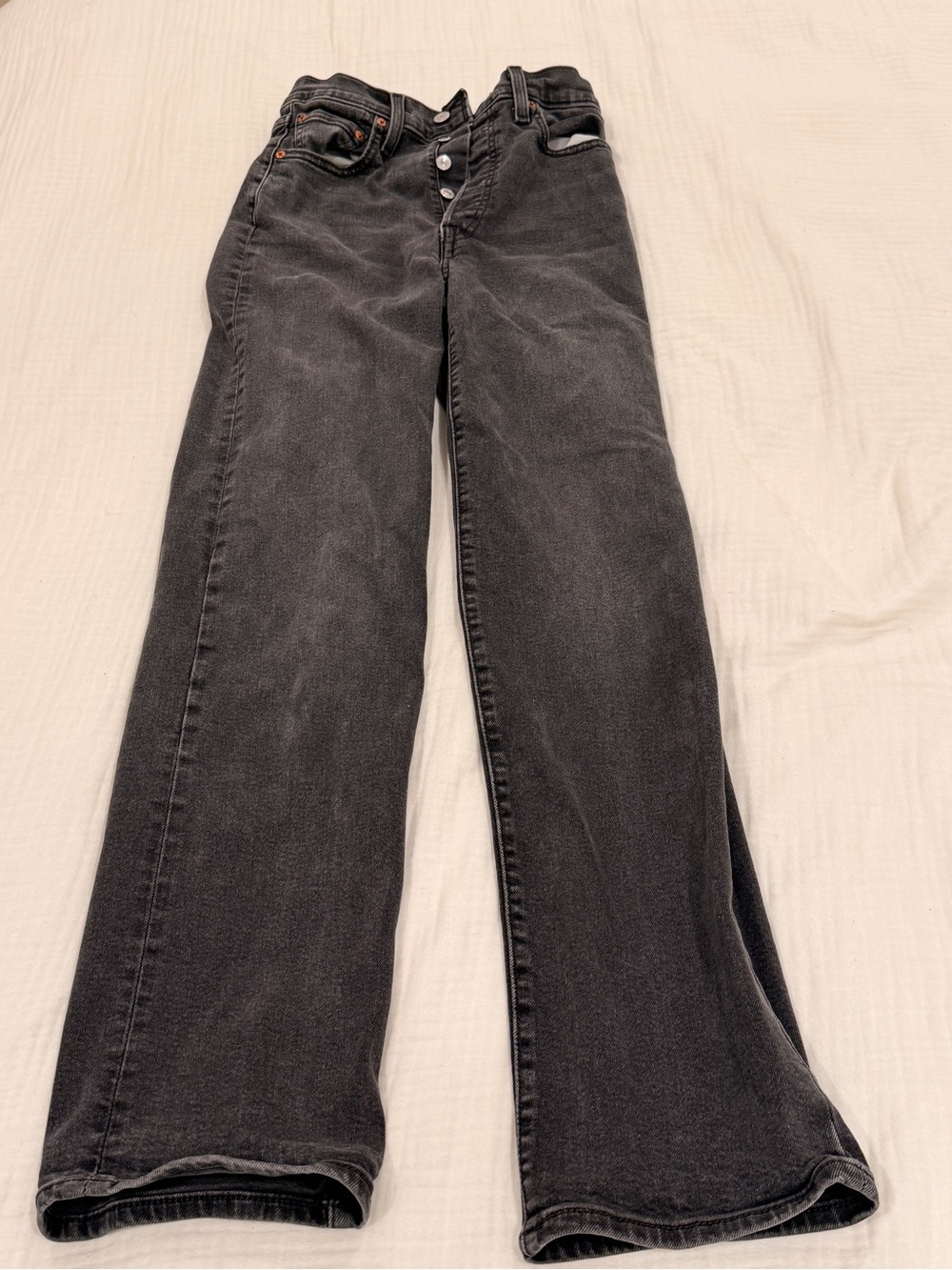 Levi's Women’s Ribcage Black Straight-Leg Jeans
